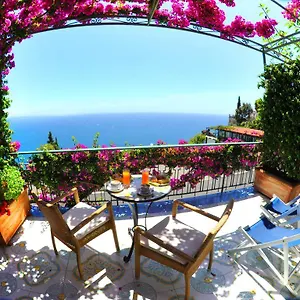 https://locanda-costa-damalfi.hotels-amalfi.com
